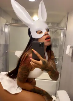 Люси, 25, 